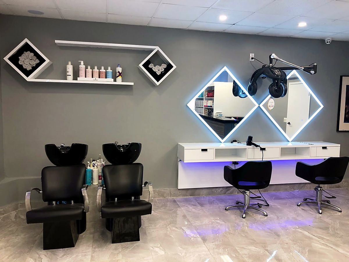 Styling stations